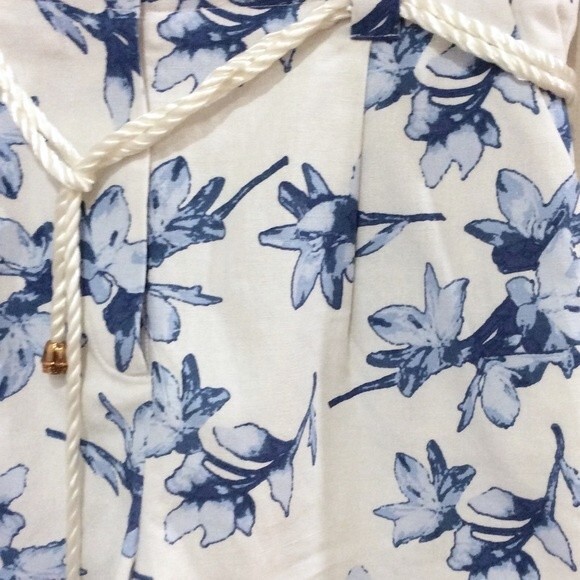 J.O.A. Floral Belted Linen Shorts Sz Lg New Flat Front High Rise Pockets - Picture 2 of 5